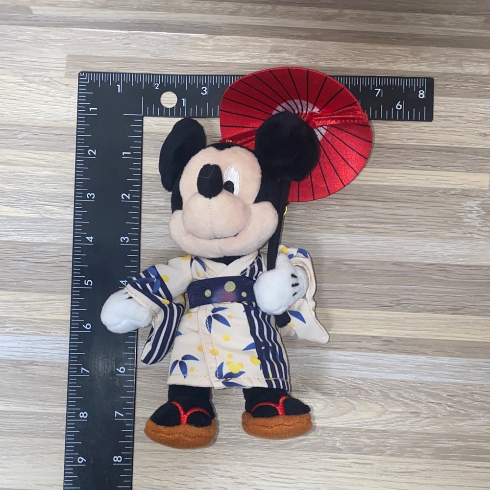 Disney Store Japan Summer Festival Mickey Mouse plush keychain - Picture 5 of 5